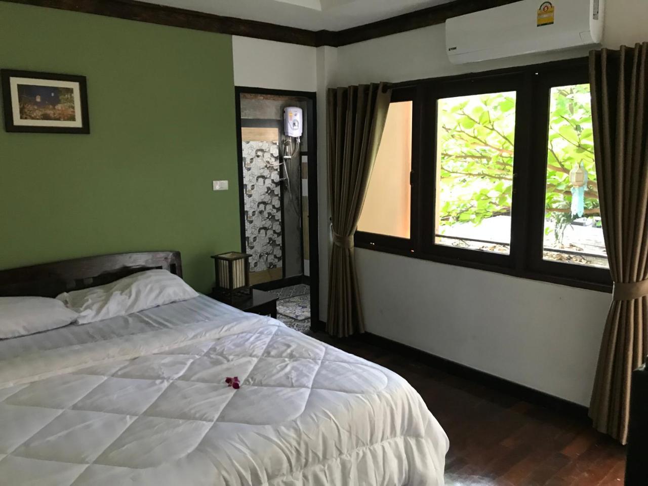 Boutique Hotel & Restaurant, Jaidee Bamboo Huts Chiang Mai Eksteriør billede